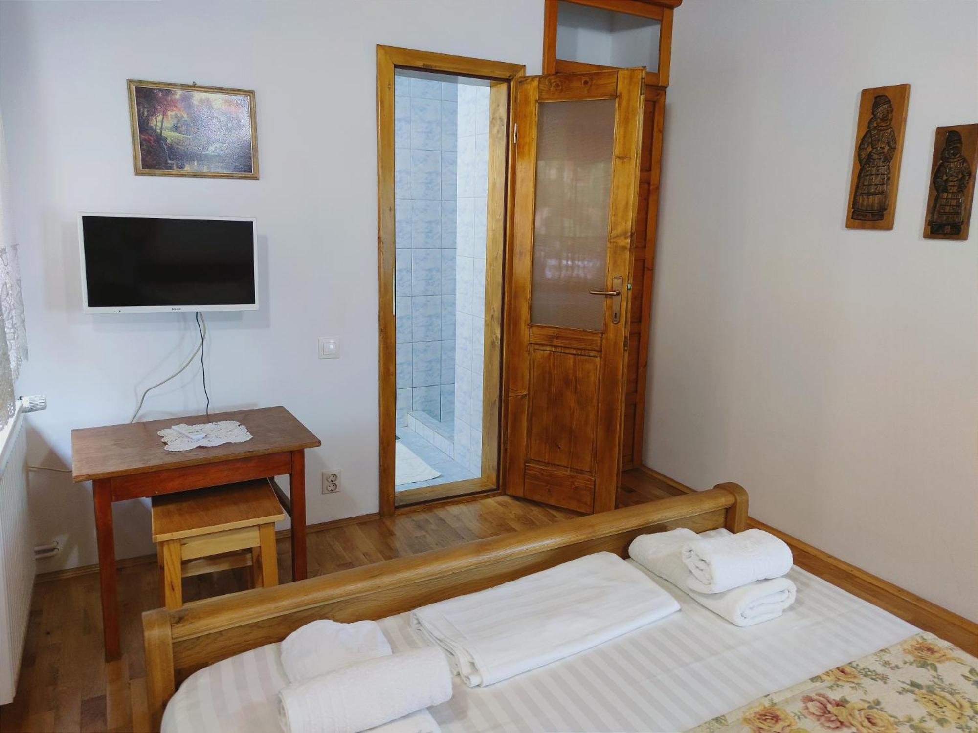 Отель Casa Adam Сигишоара Номер фото